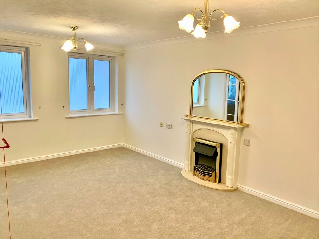 1 bed flat for saleTelegraph Road, Heswall, Wirral CH60