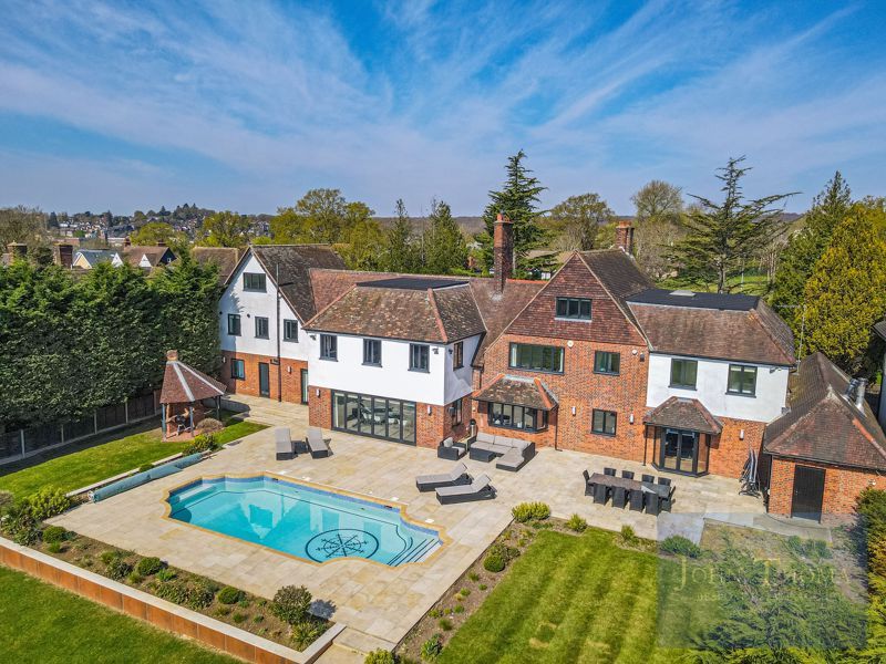 7 bed detached house for saleAlderton Hill, Loughton IG10