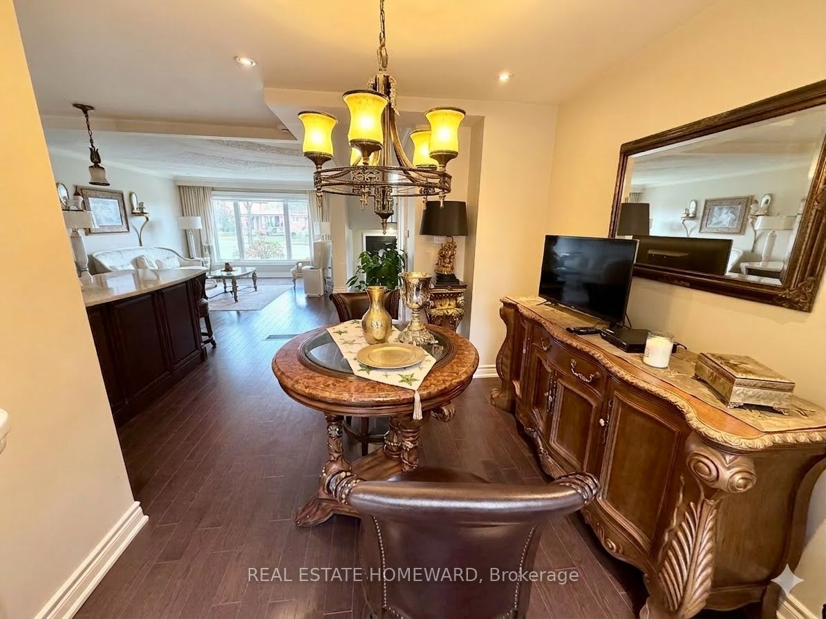 Additional image 3 of 18 Wyndcliff Crescent, Toronto, ON, M4A 2K1