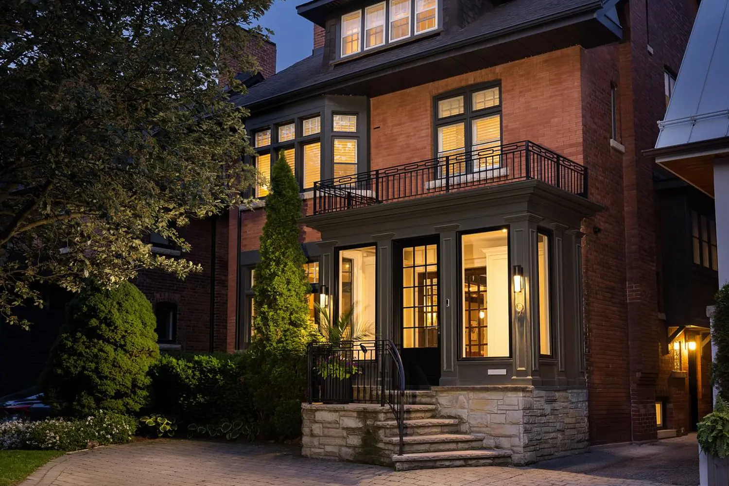 Primary image of 9 Lynwood Avenue