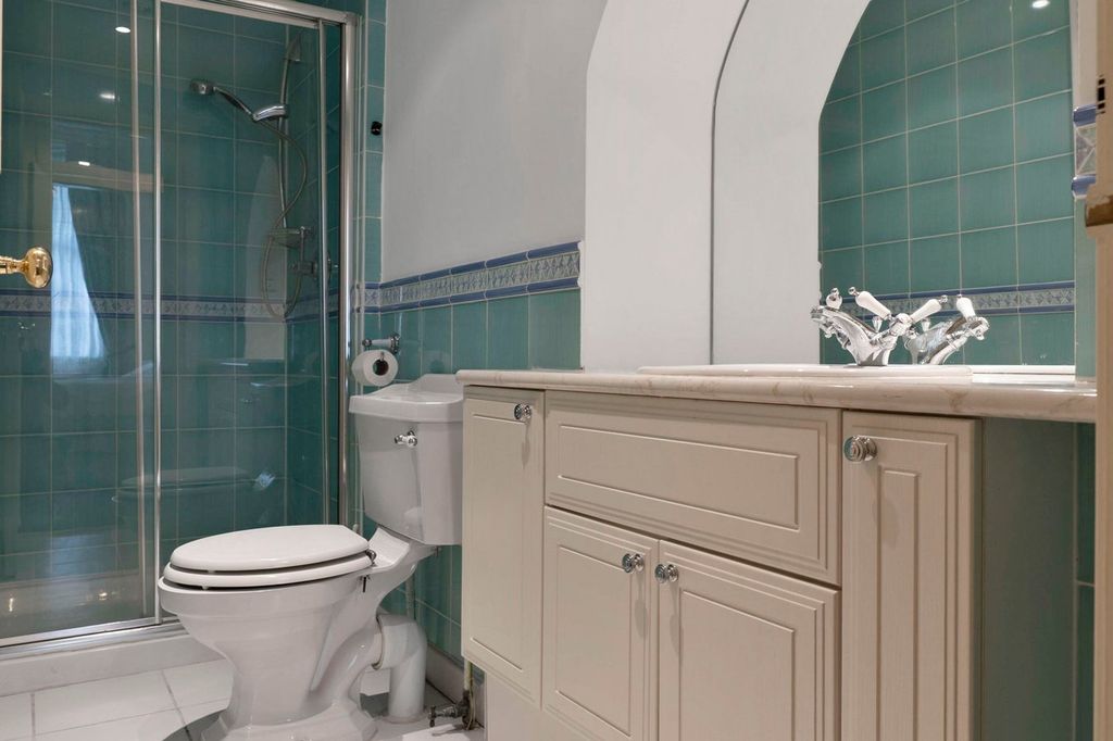 Additional image 24 of 2 bed flat for saleGolf Place, St Andrews KY16