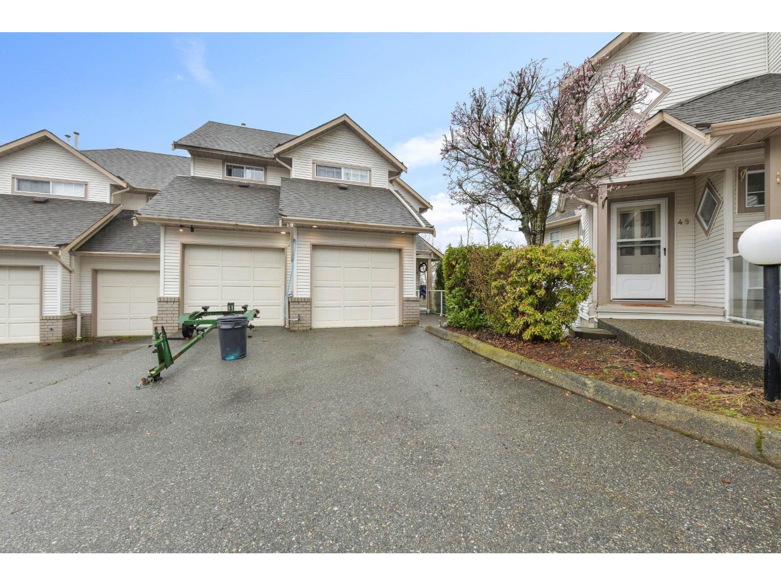 51 32361 MCRAE AVENUE