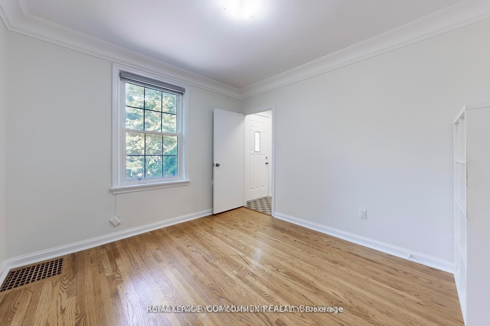 Additional image 4 of Upper-19 Homewood Avenue, Toronto, ON, M2M 1K1