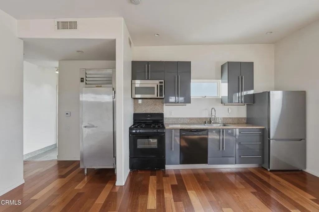 Additional image 57 of 137 Arena Street, El Segundo, CA 90245