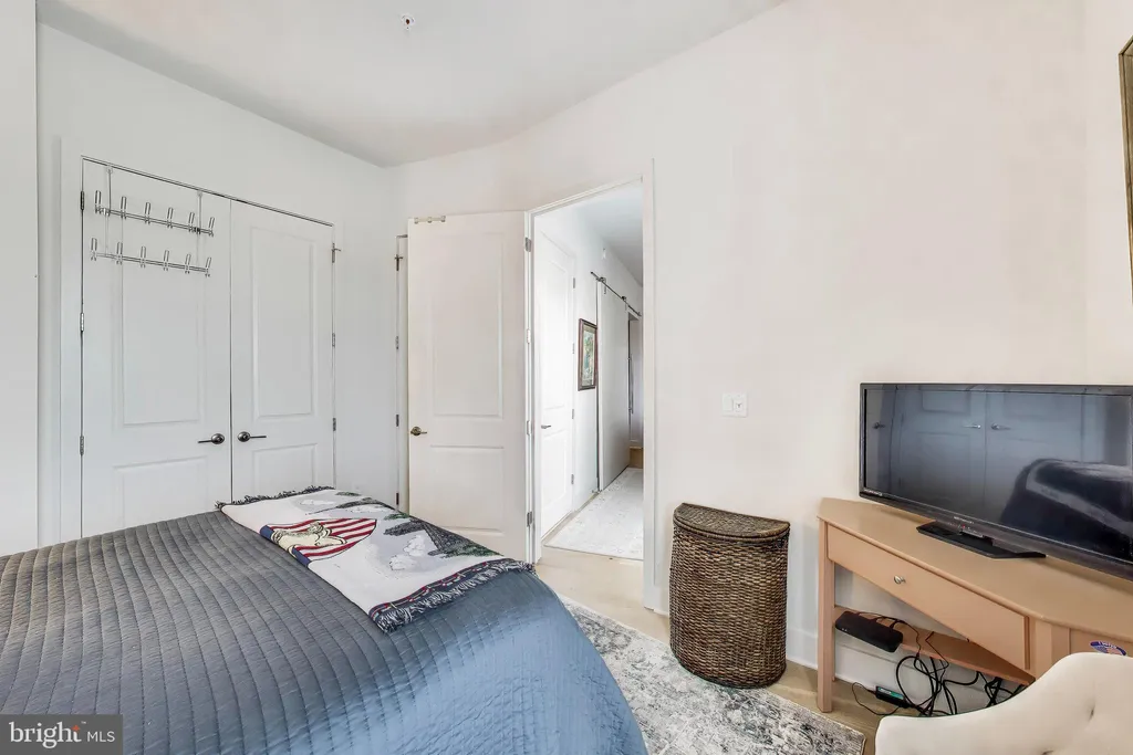 Additional image 12 of 6803 Cameron Drive NW Unit 516, Washington, DC 20012