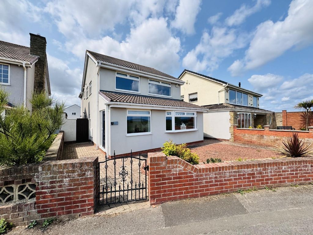 4 bed detached house for saleWainwright Walk, Seaton Carew, Hartlepool TS25