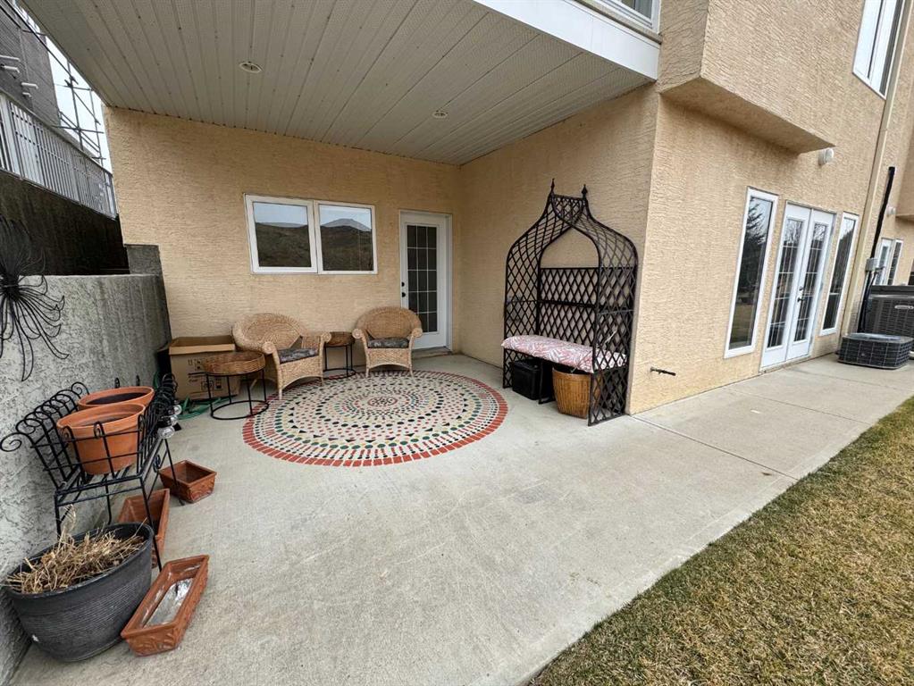 Additional image 3 of 2-373 Canyon Boulevard W, Lethbridge, AB, T1K 6V2