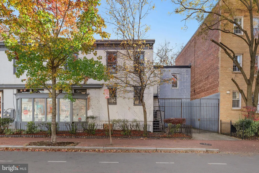 Additional image 3 of 721 D Street NE, Washington, DC 20002
