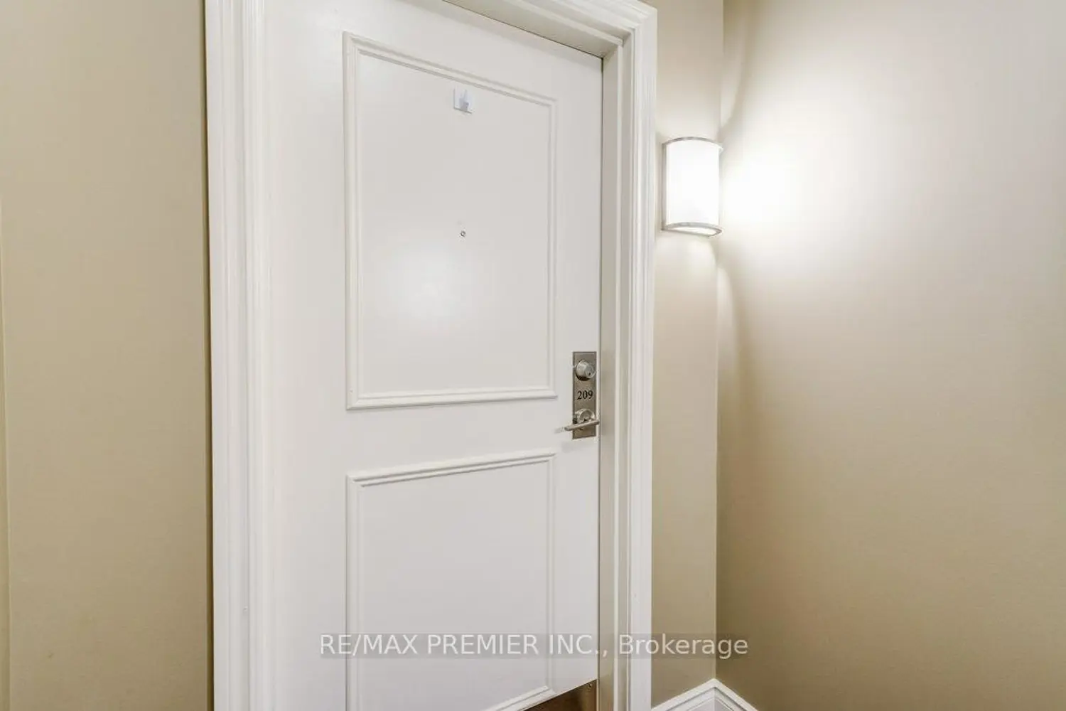 10211 Keele Street 209 photo 2