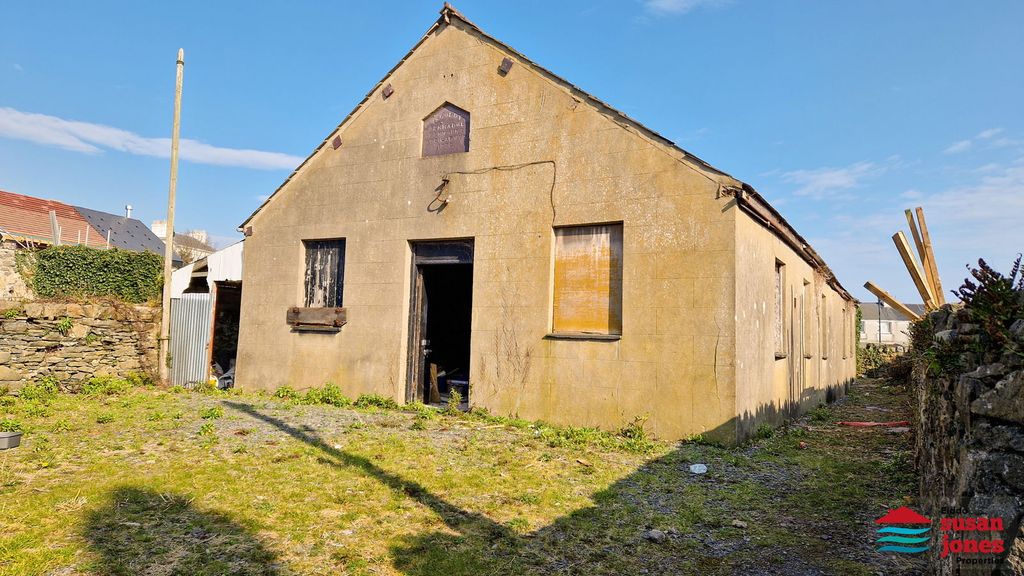 Land for saleCefn Y Traeth, Pwllheli LL53