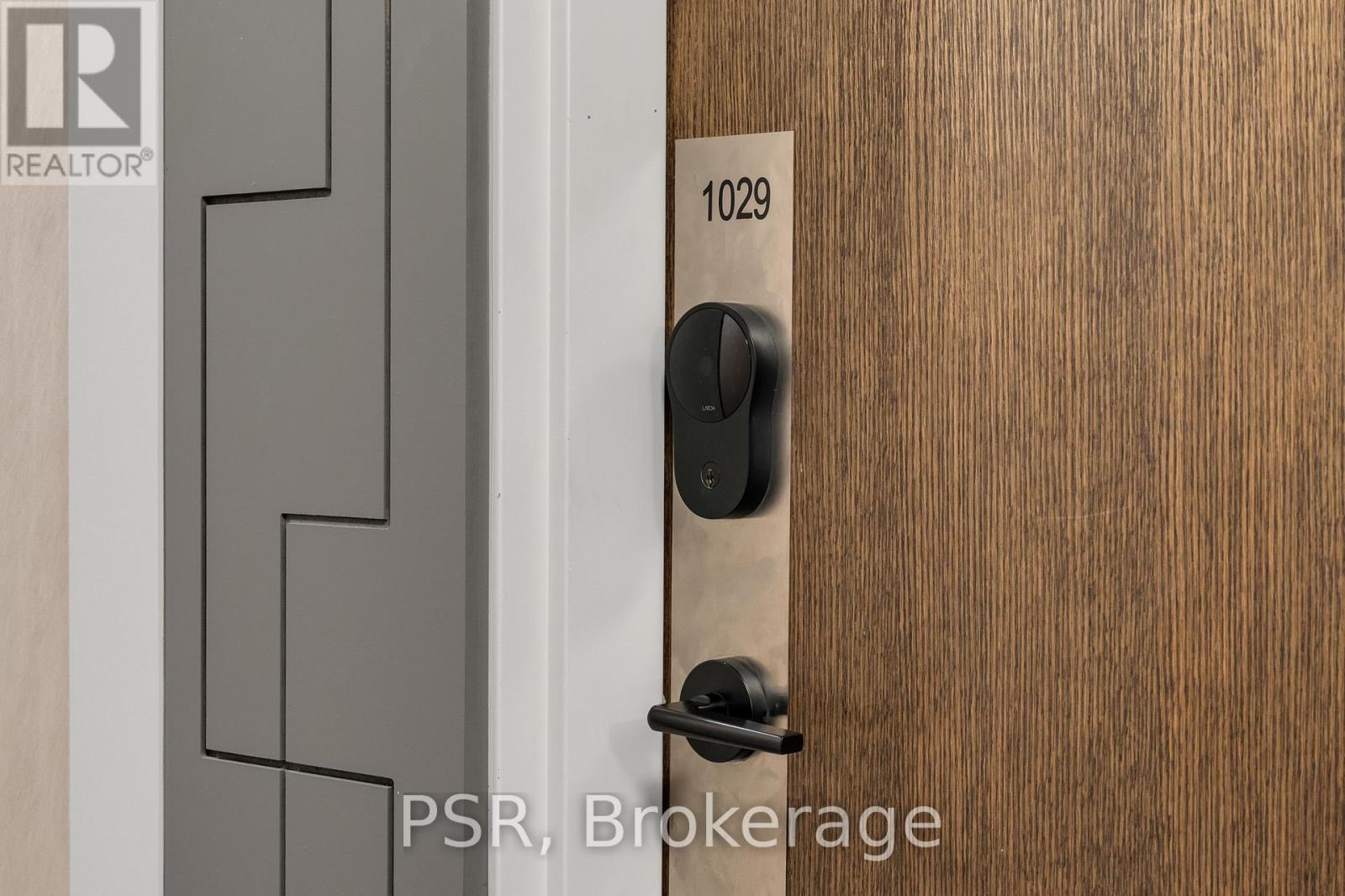 Additional image 3 of 100 Eagle Rock Way, Vaughan, ON, L6A5B9