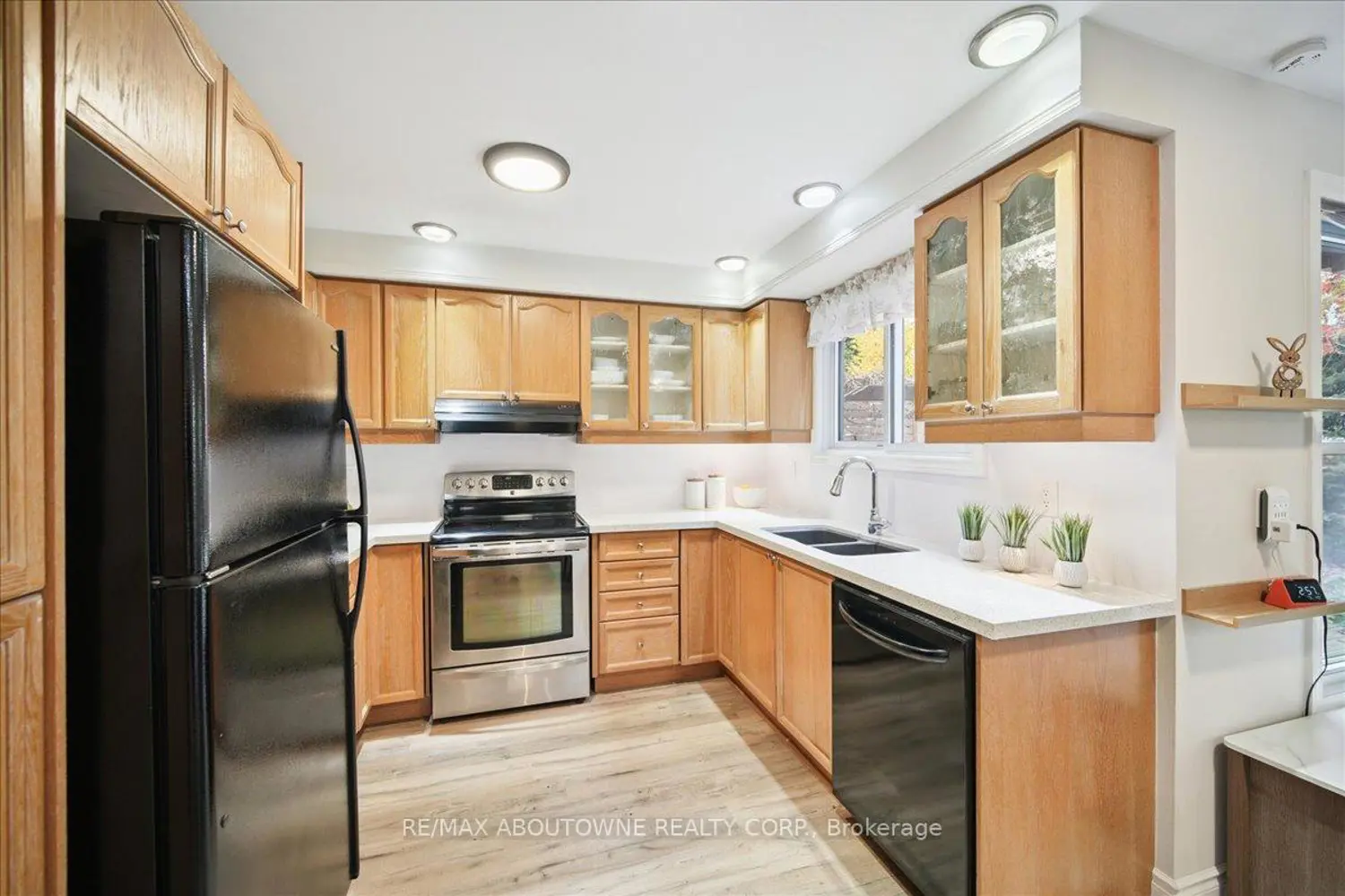 Additional image 6 of 87 River Oaks Boulevard