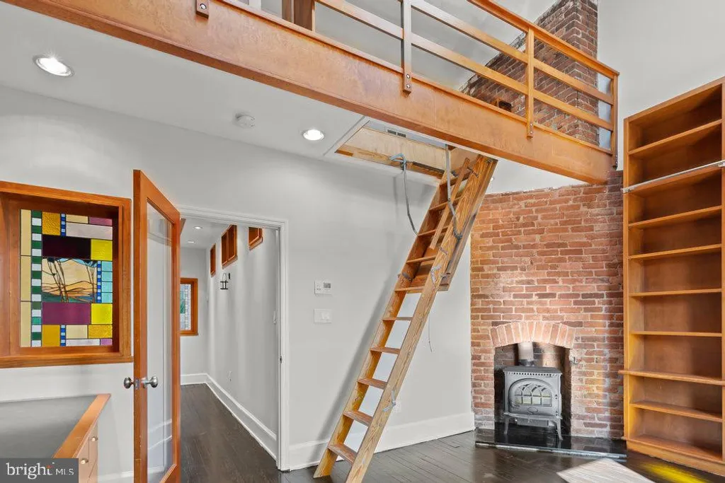 1305 Fairmont Street NW, Washington, DC 20009