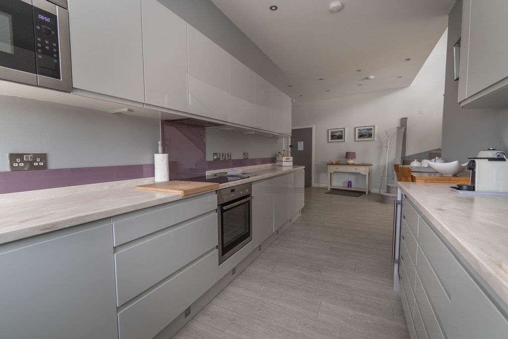 Additional image 5 of 2 bed flat for saleMainsail Yard, Wells-Next-The-Sea NR23