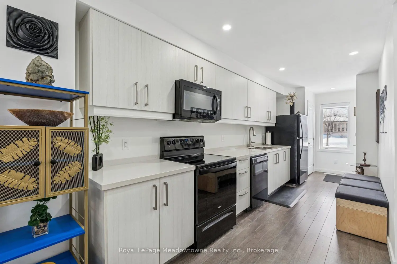 Additional image 9 of 366 Alberta Street