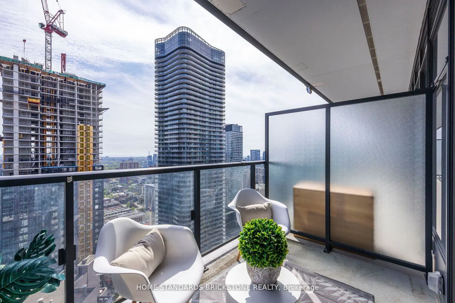 Additional image 8 of 955 Bay Street 3907