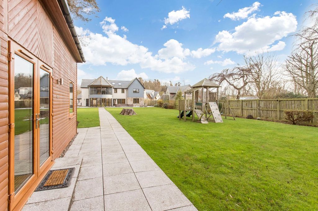 Additional image 41 of 5 bed detached house for saleElie KY9