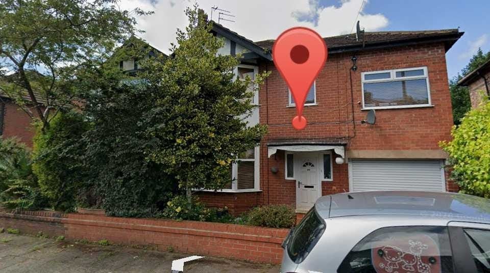 4 Bed Semi-Detached House, Norwood Avenue, M7, N1 7GU