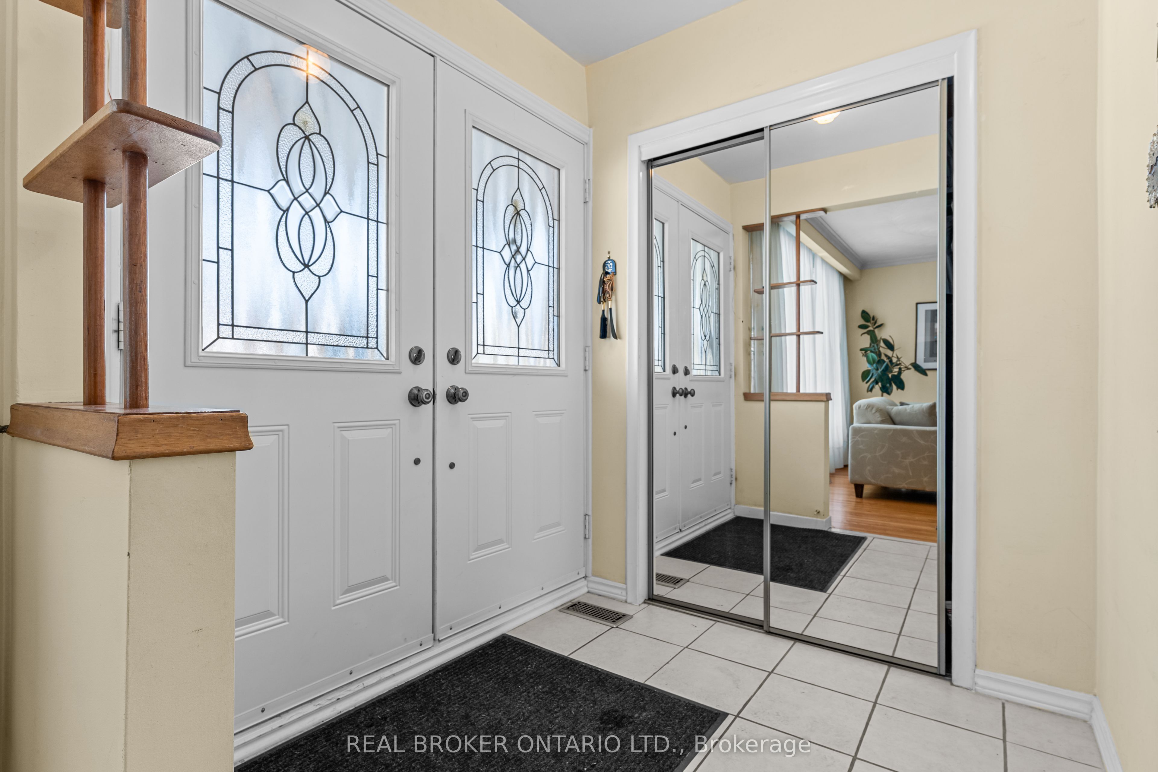 Additional image 3 of 23 Beaumaris Crescent, Toronto, ON, M9R 1N7