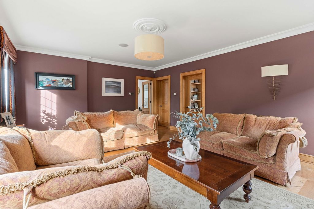 Additional image 29 of 6 bed detached house for saleRoundwood Avenue, Hutton Mount, Brentwood CM13