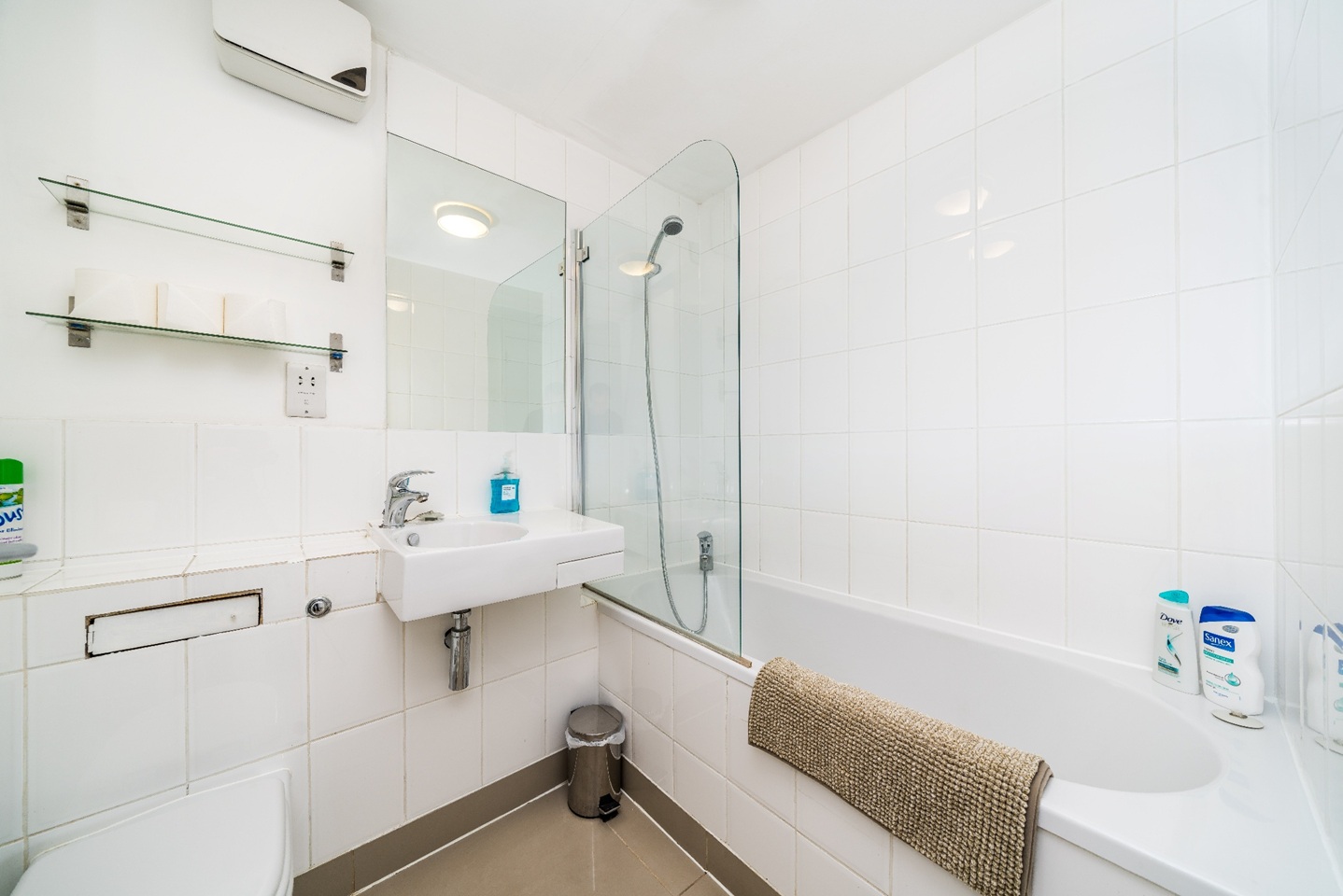 Additional image 17 of 2 Bed Flat, Bevington Road, W10, N1 7GU
