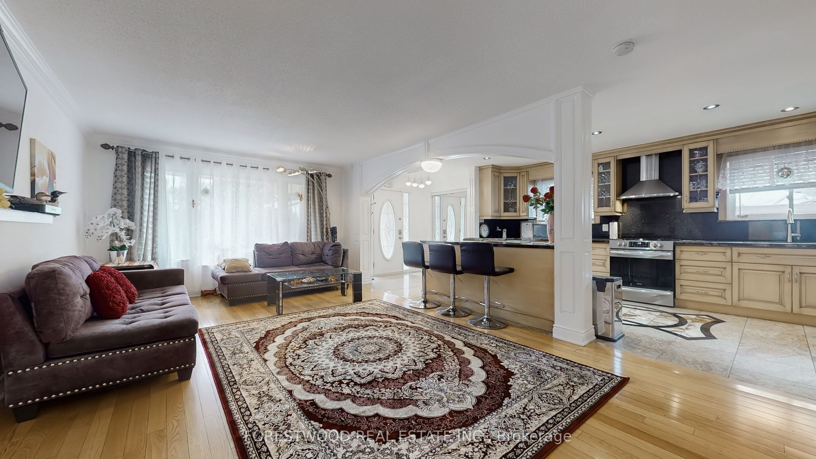 Additional image 3 of 571 Silver Creek Boulevard, Mississauga, ON, L5A 2B6