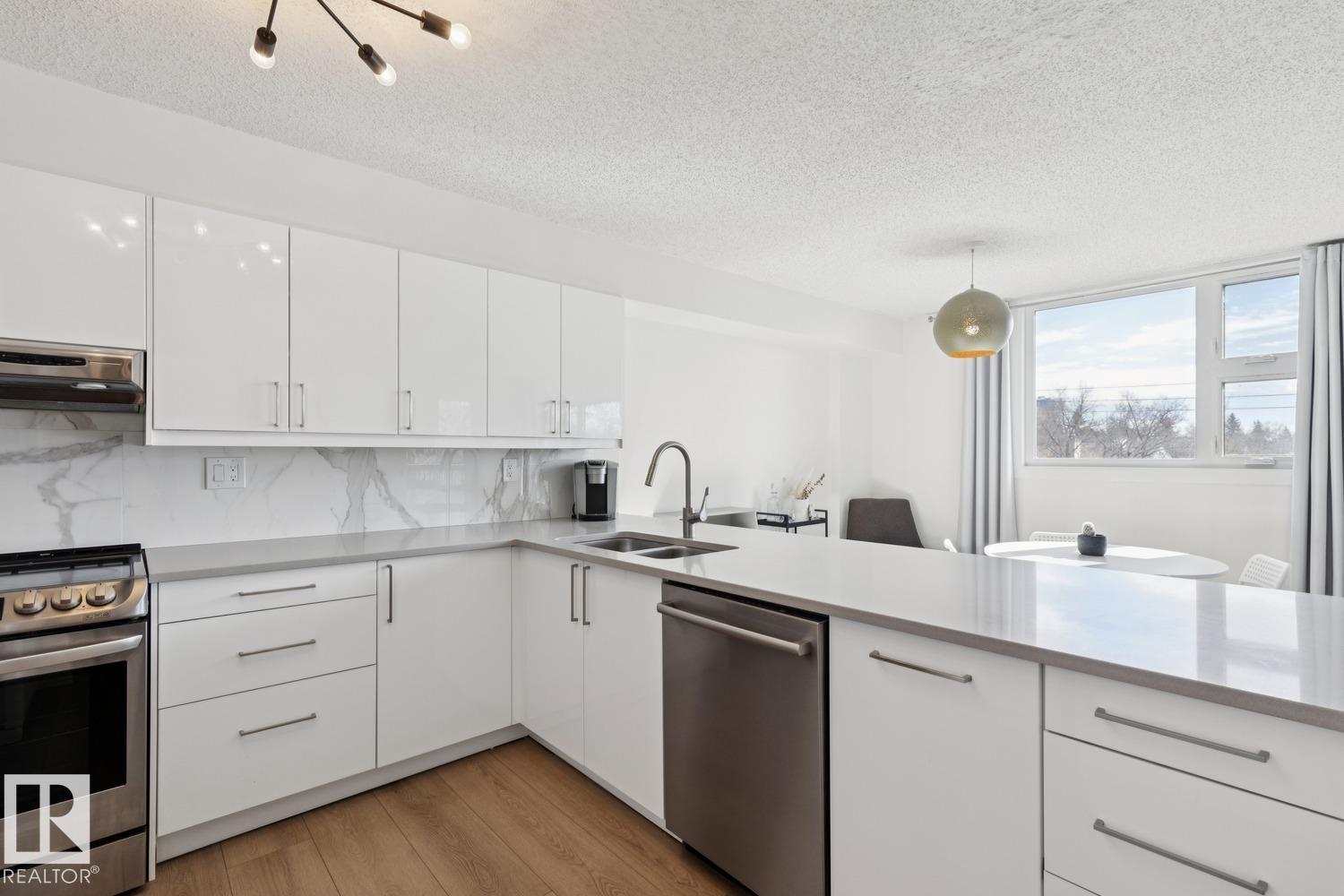 Additional image 5 of 401-10545 Saskatchewan Drive NW, Edmonton, AB, T6E6C6