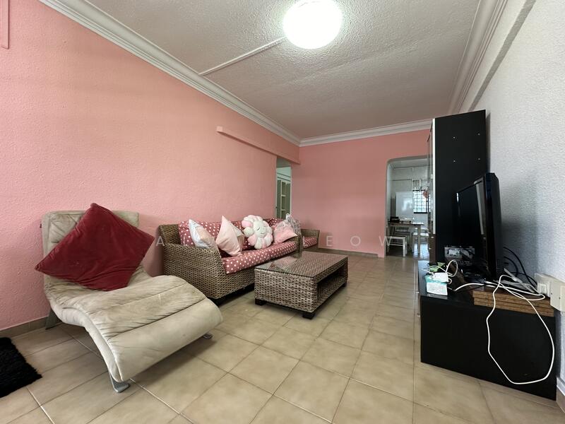 270 Tampines Street 21
