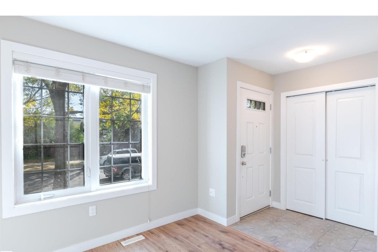 Additional image 8 of 10204 113 Avenue NW, Edmonton, AB, T5G0W9