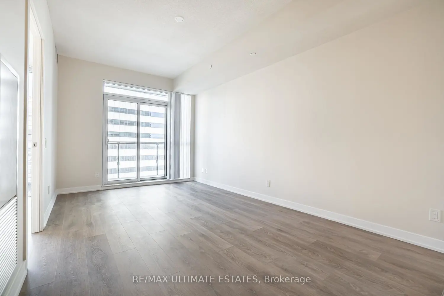 Additional image 2 of 4955 Yonge Street 1109