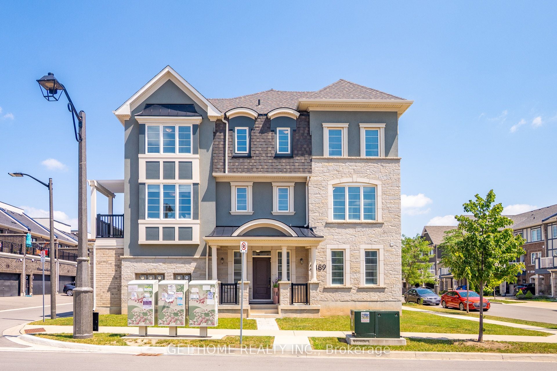 3489 Vernon Powell Drive, Oakville, ON, L6H 0X8
