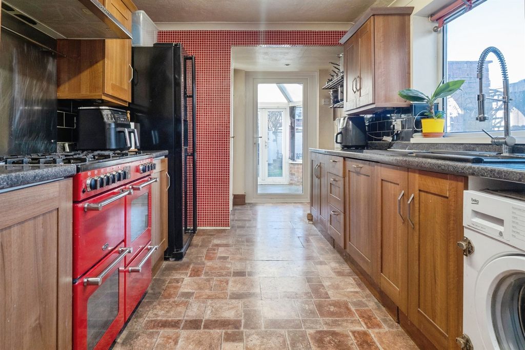 Additional image 4 of 3 bed terraced house for saleGraham Avenue, Hull HU4