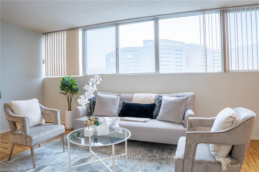 Additional image 4 of 1103-3700 Kaneff Crescent, Mississauga, ON, L5A 4B8