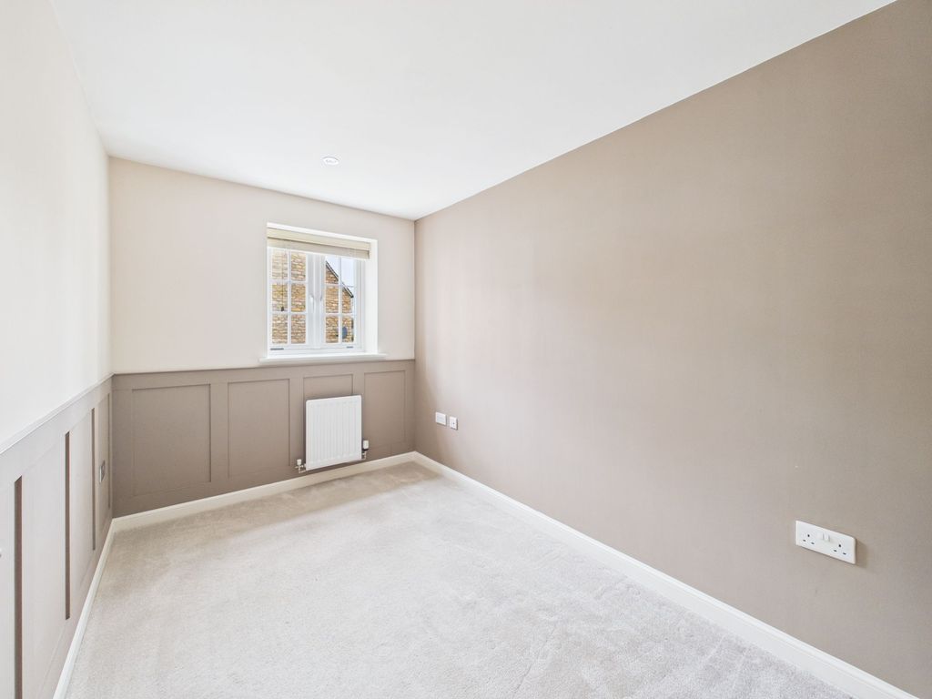 Additional image 15 of 3 bed semi-detached house for saleRoberts Road, Silverstone NN12
