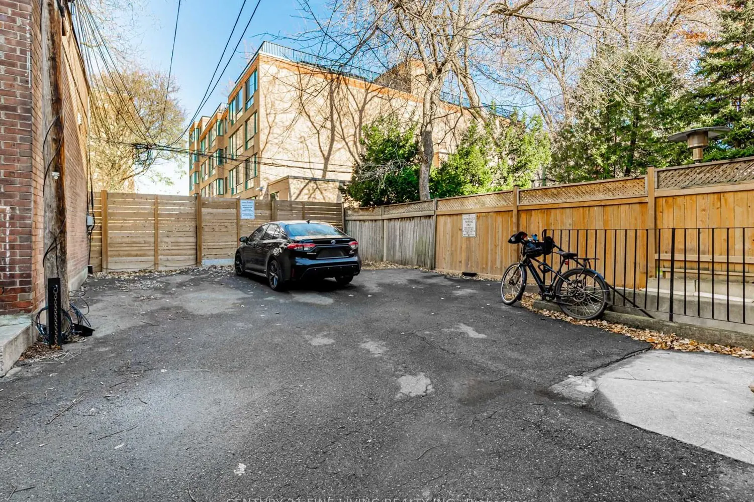 Additional image 18 of 24 Webster Avenue