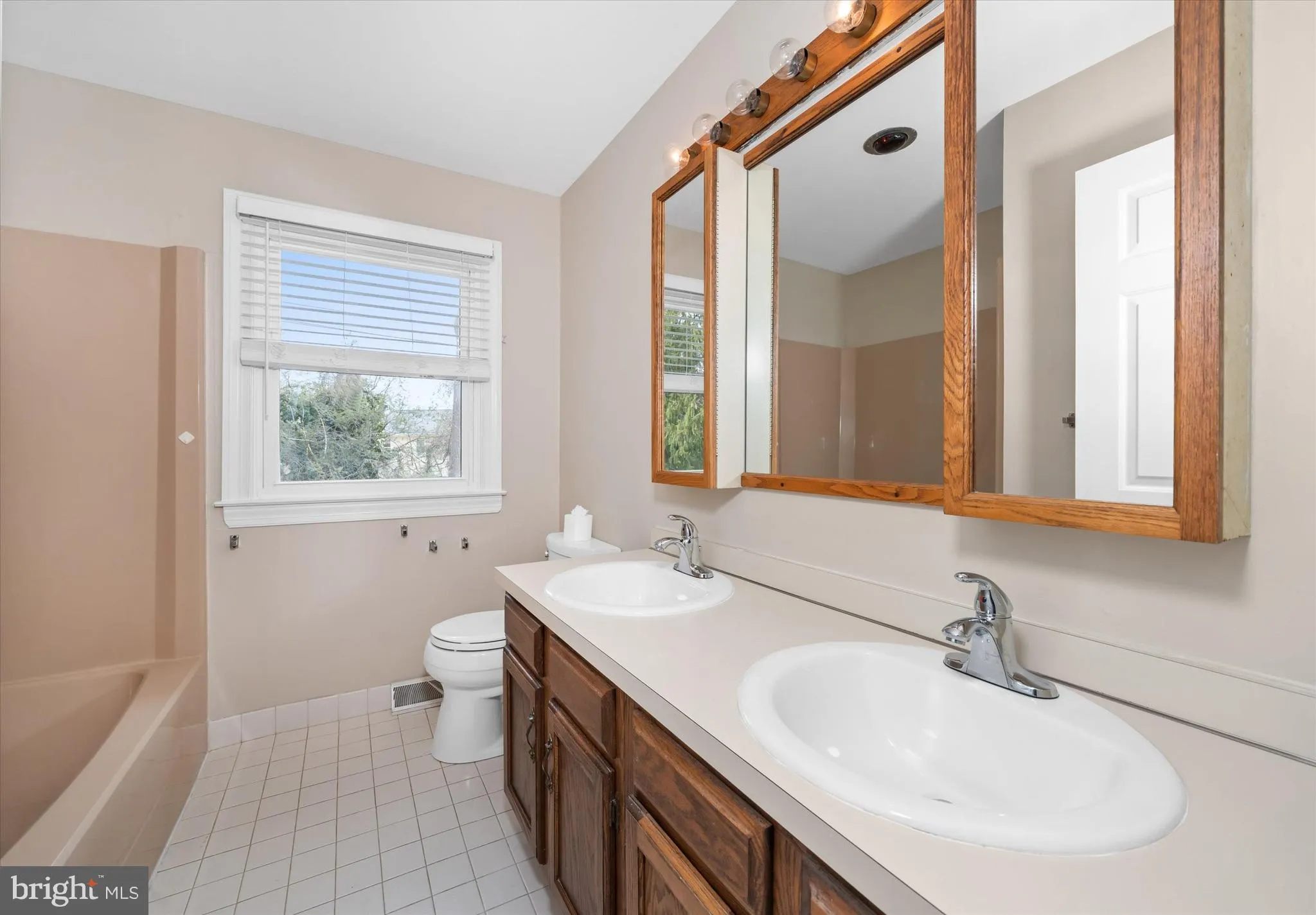 Additional image 100 of 26 Old Stable Lane, Newark, DE 19711