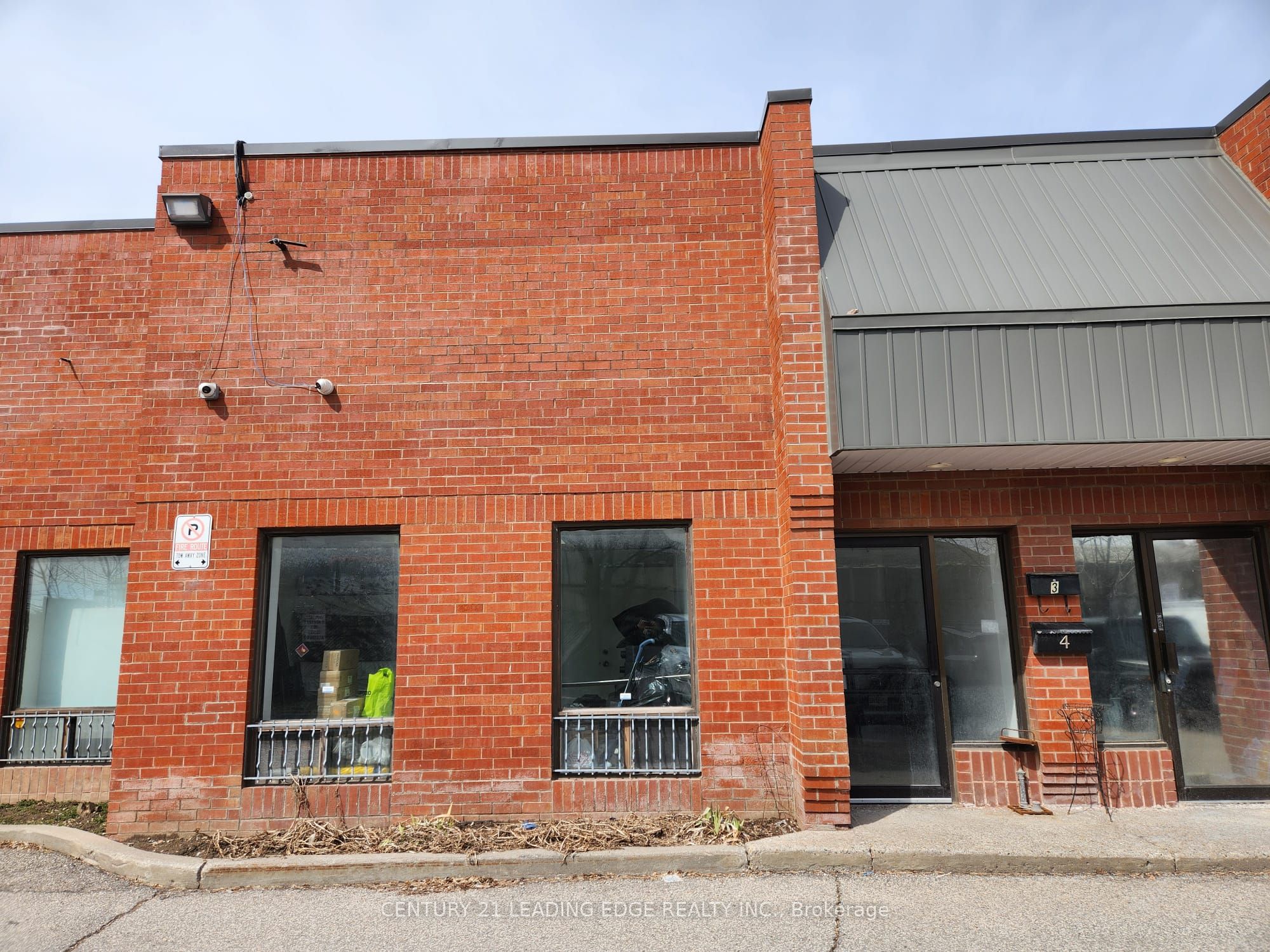 3-52 Airview Road, Toronto, ON, M9W 6J3