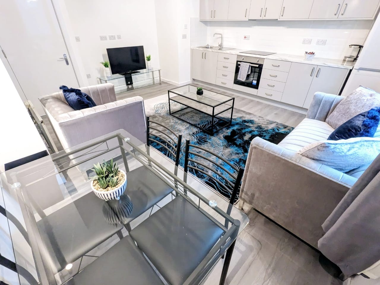 Additional image 5 of 2 Bed Flat, City Point, M3, N1 7GU