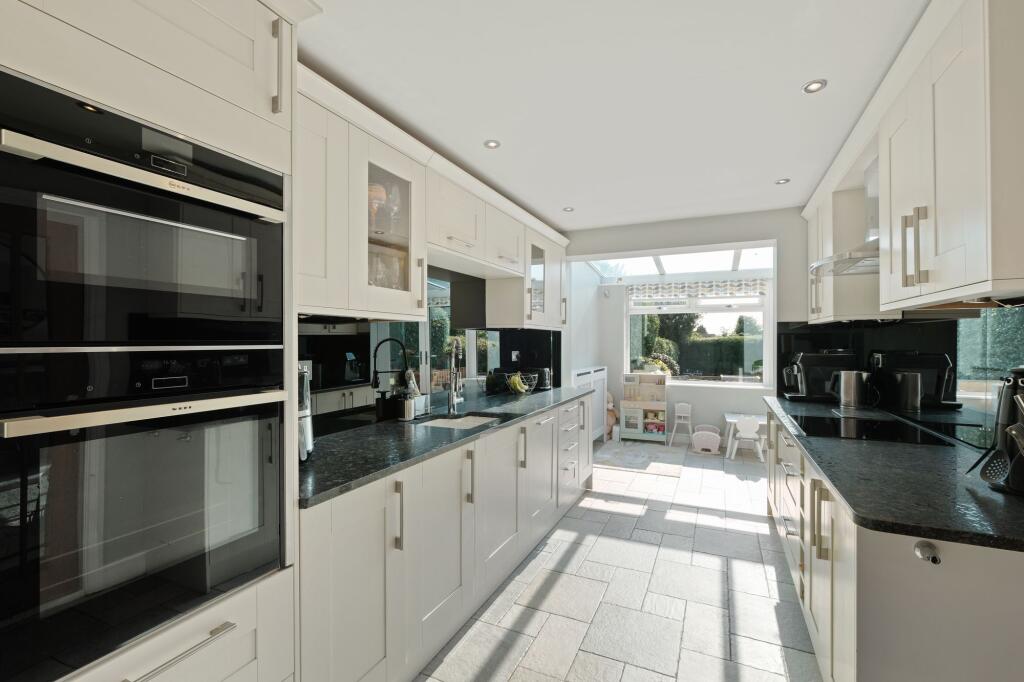 Additional image 3 of Birmingham Road, Marlbrook, B61