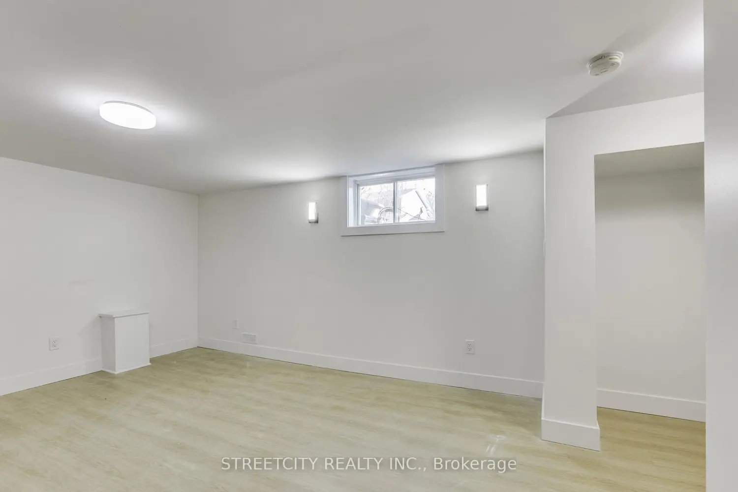 Additional image 19 of 25 Augusta Crescent
