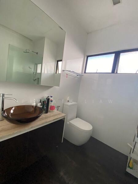 Additional image 5 of Duke's Road