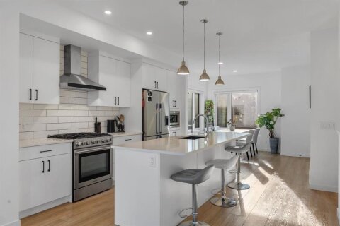 Additional image 7 of 213 Greenbriar Common NW, Calgary, AB, T3B6J3