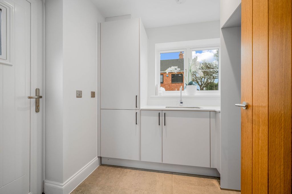 Additional image 27 of 5 bed detached house for saleSpa Farm Court, Bishopton CV37