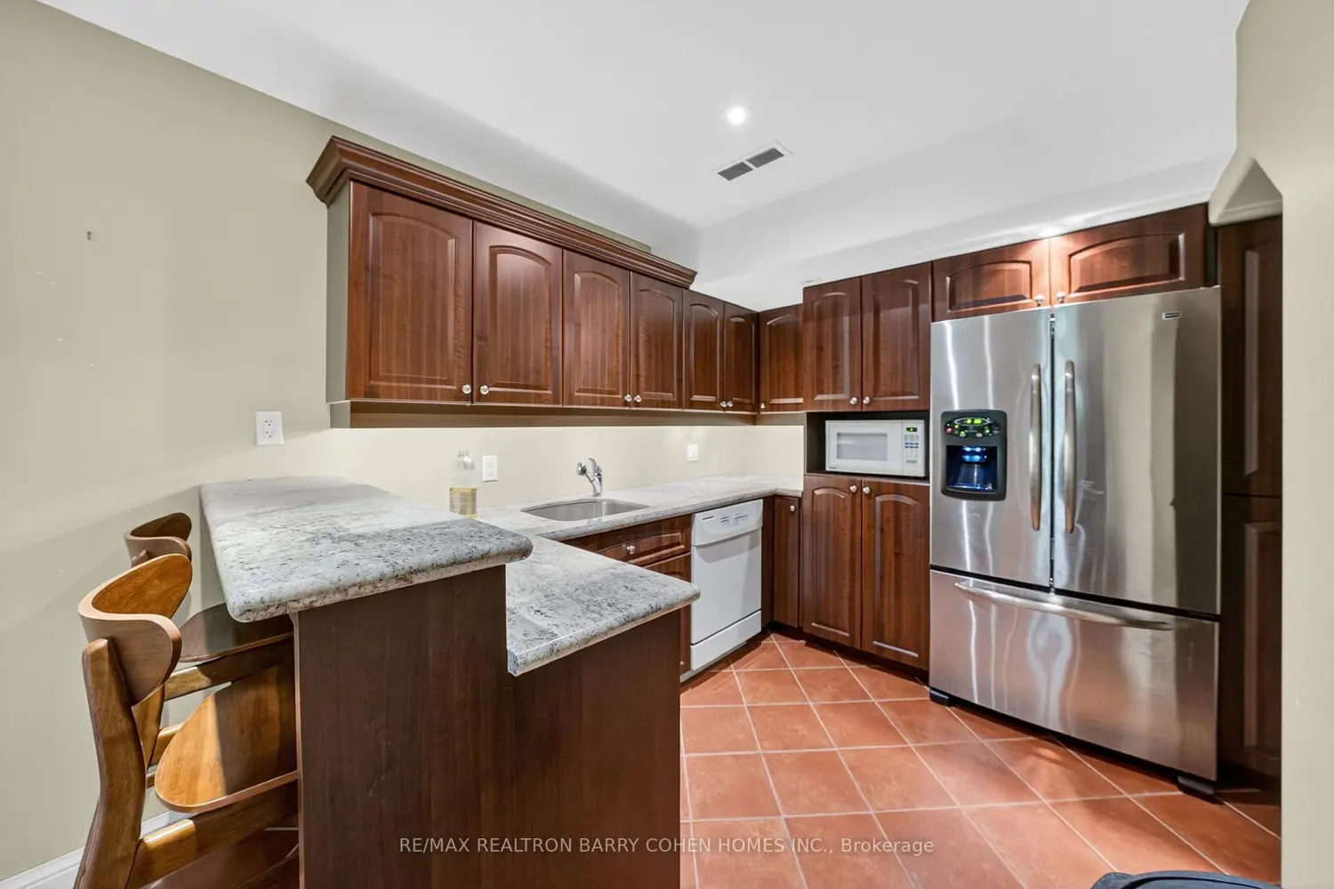 Additional image 17 of 11 Tudor Gate