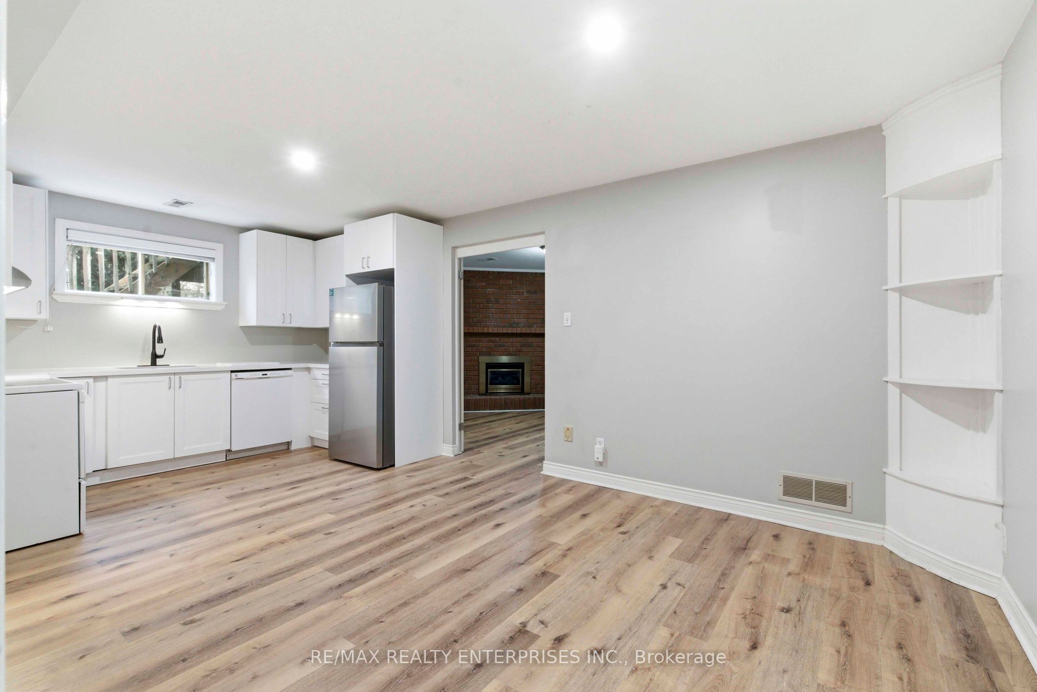 Additional image 3 of Basement-71 Inglewood Place, Whitby, ON, L1N 8Z8