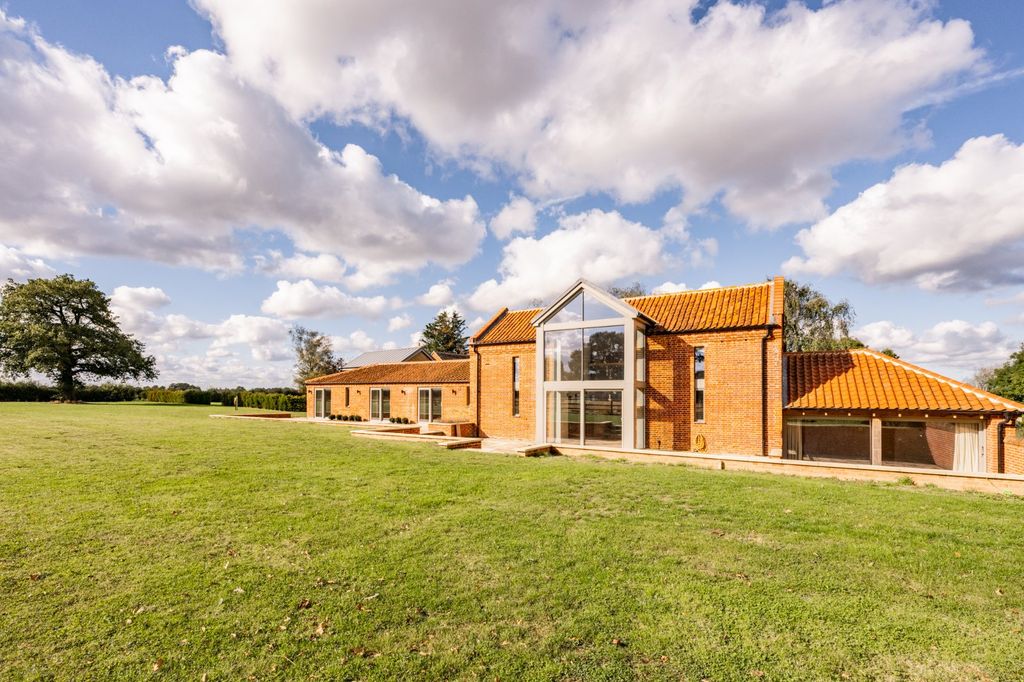 5 bed barn conversion for saleGuestwick Road, Wood Dalling, Norwich, Norfolk NR11