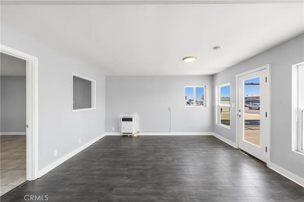 Additional image 78 of 44441 Sierra Highway, Lancaster, CA 93534