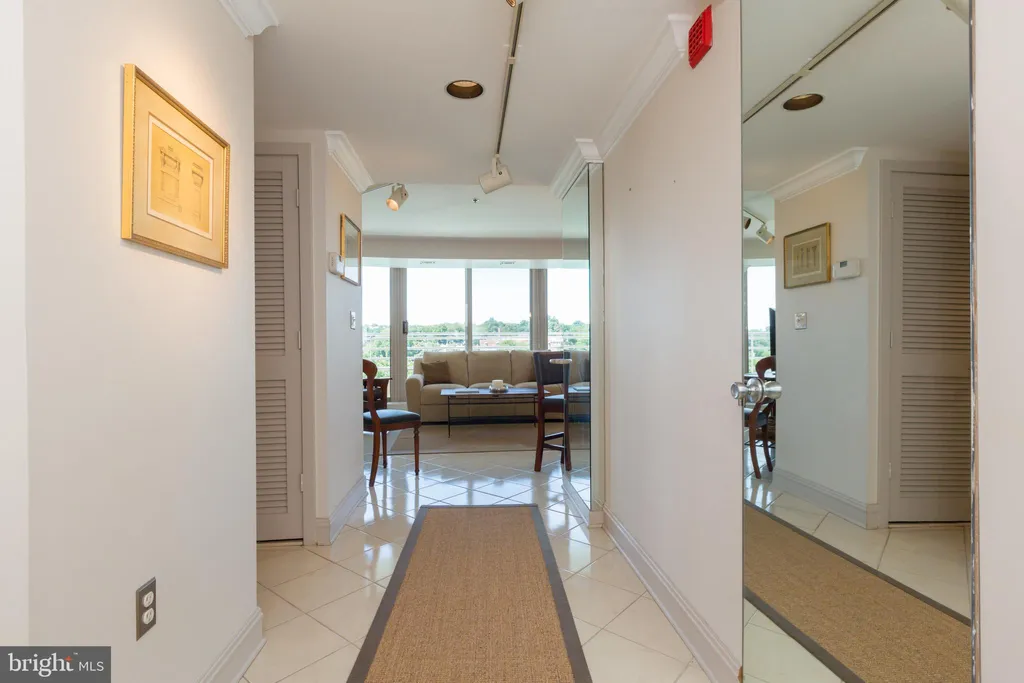 Additional image 6 of 1275 25th Street NW Unit 800, Washington, DC 20037