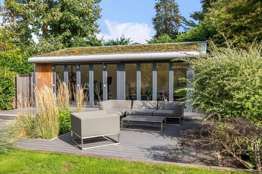 Additional image 69 of 6 bed detached house for saleRoundwood Avenue, Hutton Mount, Brentwood CM13