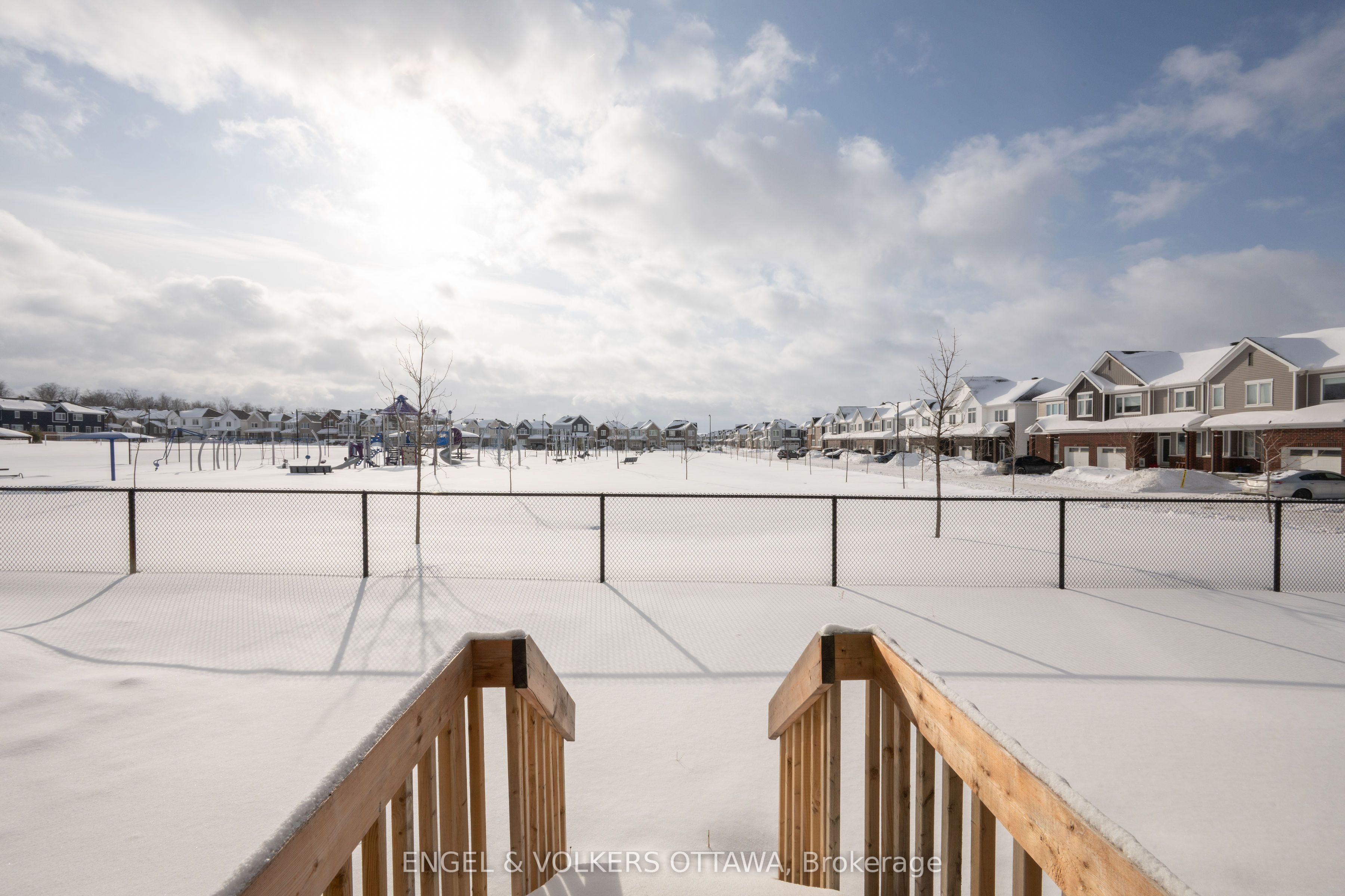 Additional image 2 of 302 Canadensis Lane, Ottawa, ON, K2J 6X8